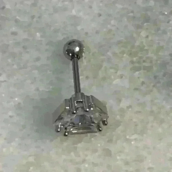 Silver Crystal Geometric Cartilage Earring Brand New - Picture 2 of 4